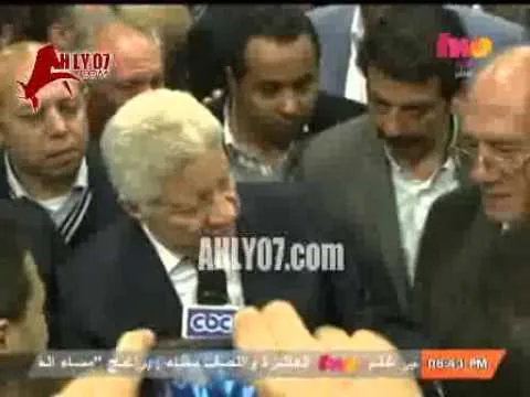 شاهد مرتضى منصور يمد يده لممدوح عباس ويدعم درويش