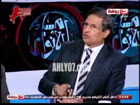 مصطفى يونس يتعدى على ابو تريكة ويصفه بالارهابي ومعسكرات في سينا