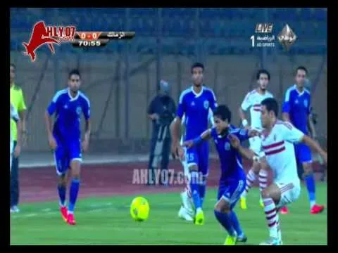 الحكم جهاد جريشة يطرد لاعب سموحة ظلما ولا يطرد لاعب الزمالك صاحب الانذار الاول في نهائي الكأس