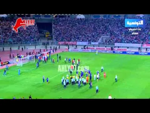 شاهد رد فعل التلفزيون التونسي في ركلة الترجيح الأخيرة للأهلي امام الافريقي واحتفالات اللاعبين مع الجمهور في رادس 2015