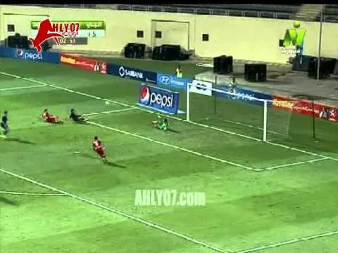 شاهد كريم نيدفيد لاعب الأهلي المعار يصنع فرصتين مؤكدتين في حرس الحدود