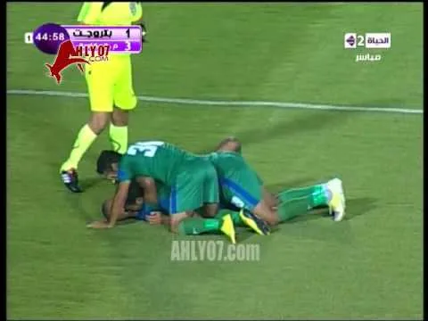 هدف بتروجيت الأول وهدف المقاصة الثالث