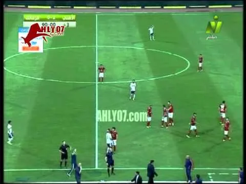 رمضان صبحي يستفز لاعبو الزمالك بالوقوف على الكره