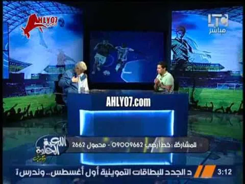 مسخرة مرتضى منصور يخلع ملبسه على الهواء بسبب الفيسبوك