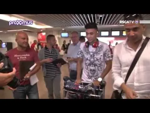شاهد اول ظهور لتريزجيه في بلجيكا ويوجه رساله بالانجليزية لجمهور اندرلخت
