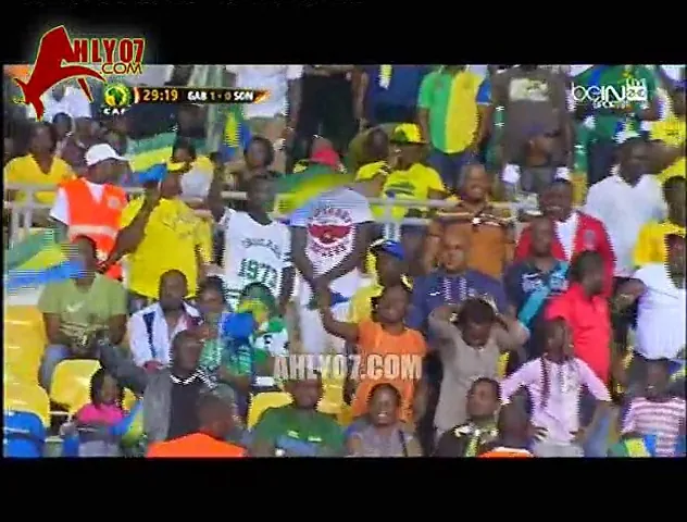 شاهد ملخص لمسات ماليك ايفونا لاعب الأهلي مع منتخب الجابون امام السودان 5 سبتمبر 2015