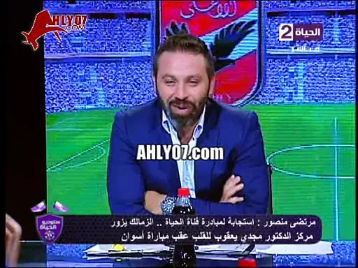 شاهد مرتضى منصور يحرج حازم امام والشاطر على الهواء بسبب مظهرهم