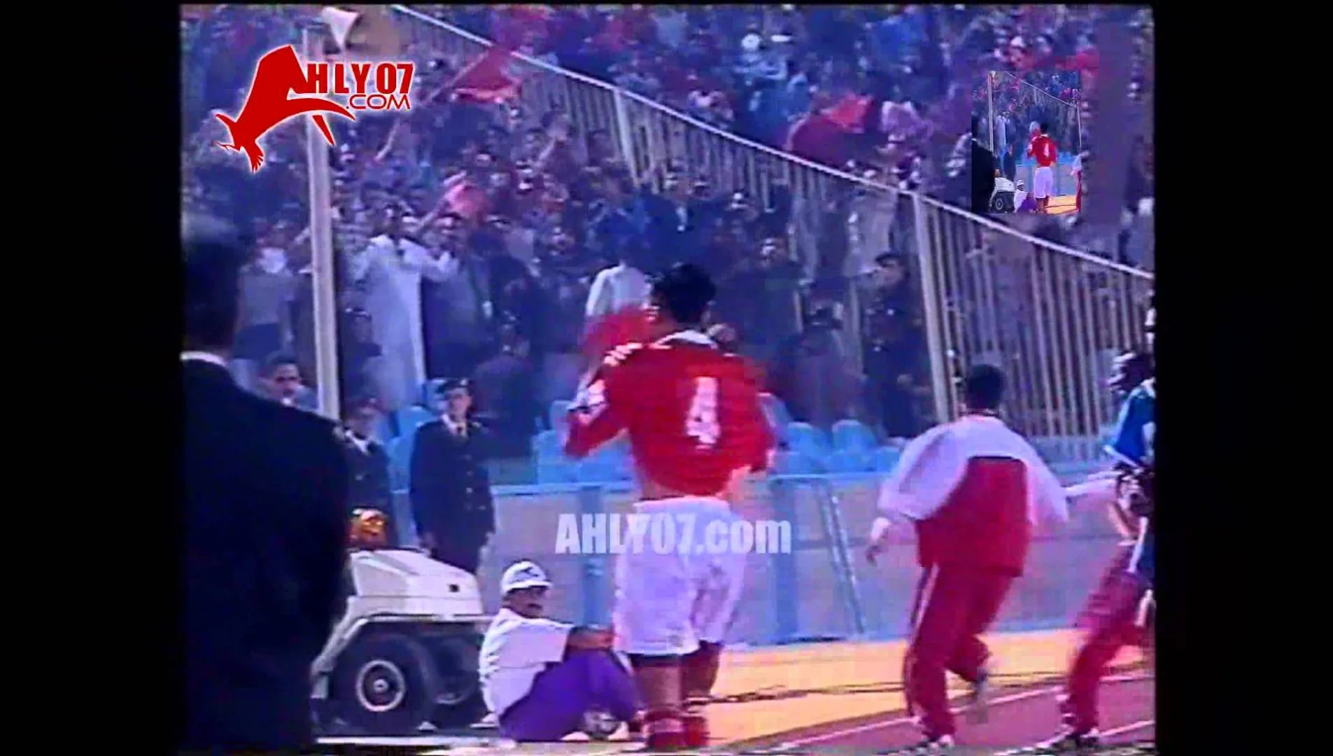هدف الأهلي الأول في الزمالك مقابل 0 حسام حسن الدوري 8 نوفمبر 1998