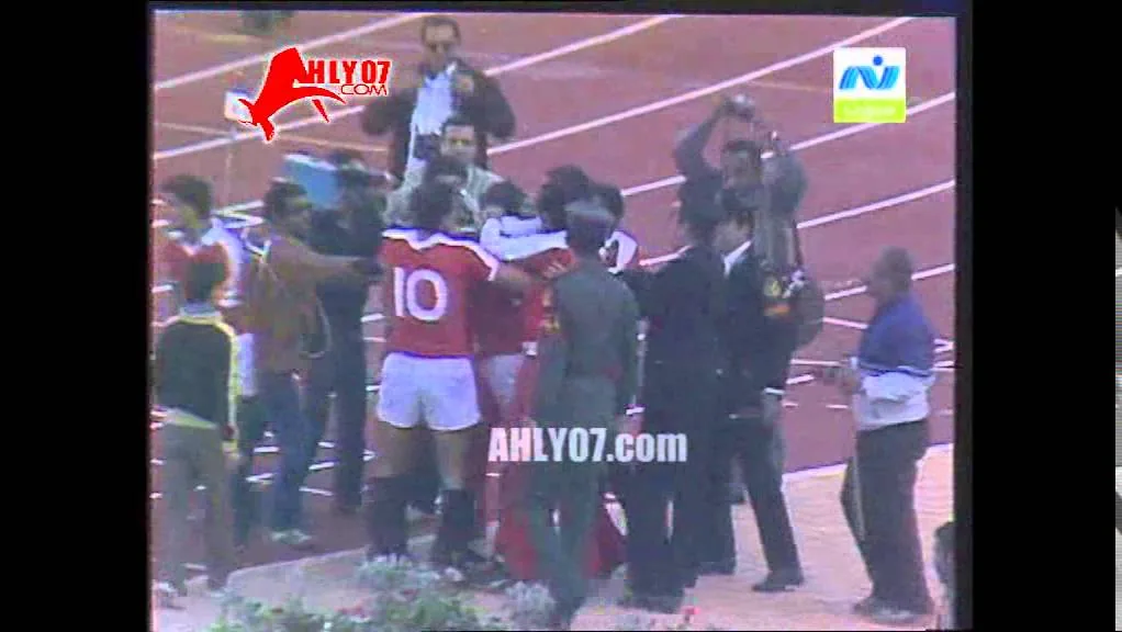 هدف فوز مصر على الجزائر 1 - 0 اولمبياد 84 لعلاء نبيل