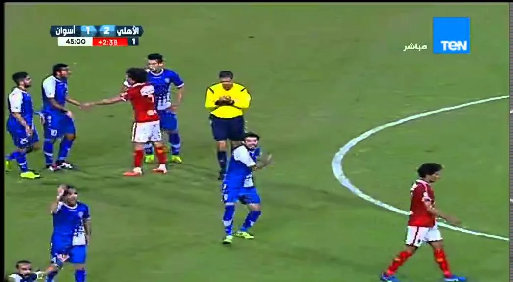 هدف الأهلي الثاني في اسوان مقابل 1 مؤمن زكريا الدوري 29 ديسمبر 2015