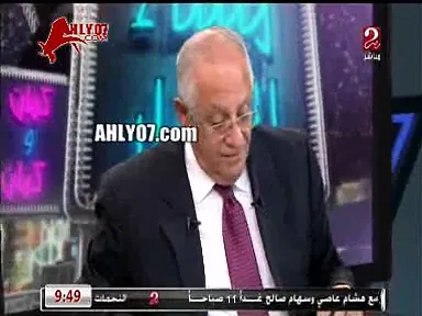 فيديو تنبؤات 2014 مع دجال لمدحت شلبي ماذا تحقق منه في 2015 رياضيا وسياسيا