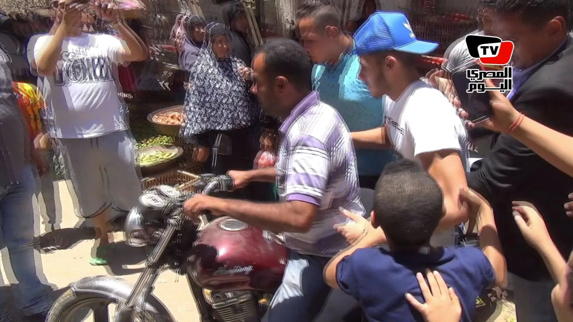 هروب رمضان صبحي على «موتوسيكل» بعد خروجه من آخر «امتحانات الثانوية»