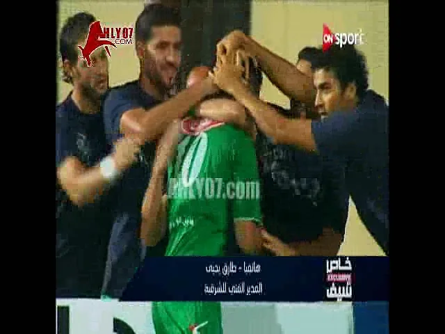 شاهد طارق يحيى يفقد أعصابه على الهواء ويسب رئيس نادي الشرقية اعرف حجمك يا قليل الادب
