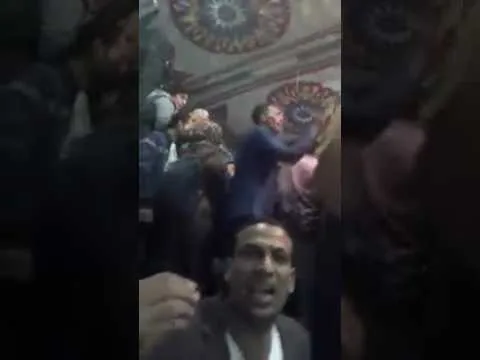 شاهد +18 باسم مرسي يسب بألفاظ خارجه الحاضرين في فرحه في وسط مدينته ومسقط رأسه