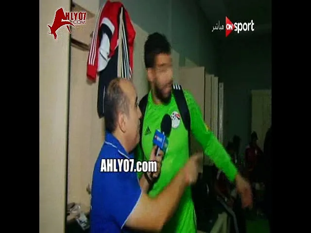مسخرة السنين مجدي عبد الغني بعد فوز مصر على غانا للعيبة داخل غرفة الملابس اياكم تجيبوا اجوان في كأس العالم ويا صلاح كله يطلع صفر صفر
