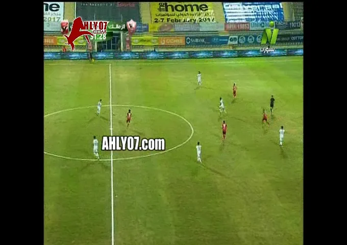 شاهد مسخرة الحكم المجري بيمسخر معروف يوسف لاعب الزمالك في ارض الملعب واغرب لقطة في المباراة