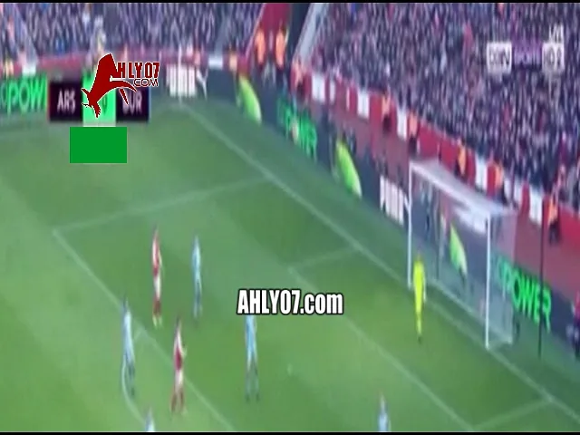 شاهد معلق بي ان سبورت اثناء مباراة ارسنال سوار الذهب يساند تريكة بكلمات اشبه بالشعر للاعب الذي خلده التاريخ خارج الملعب لانسانيته