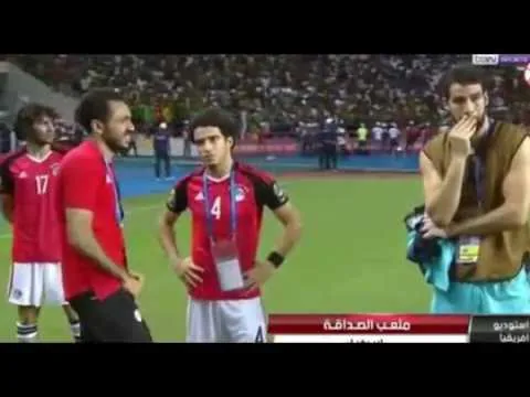 شاهد بكاء وانهيار لاعبو منتخب مصر بعد خسارة النهائي امام الكاميرون وماذا قال ستوديو التحليل ومعلول والآخرين عن اللحظات الدرامية