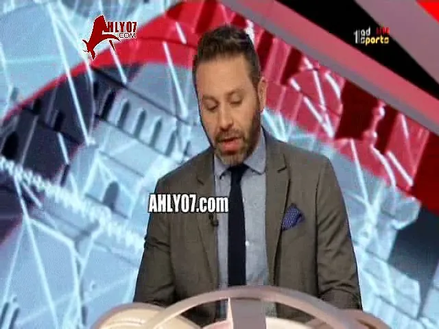 شاهد كيف تحدث الثعلب الصغير حازم امام عن الاسطورة محمود الخطيب على الهواء