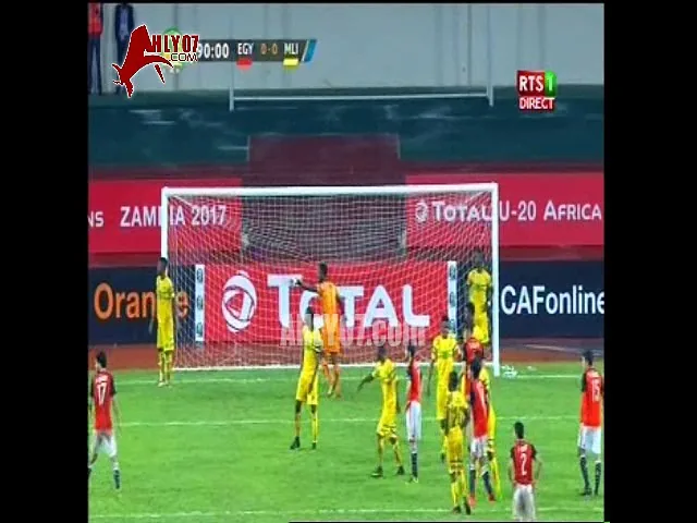 شاهد منتخب مصر للشباب في الوقت القاتل يهدر هدف الفوز بفرصة سهله امام مالي في امم افريقيا
