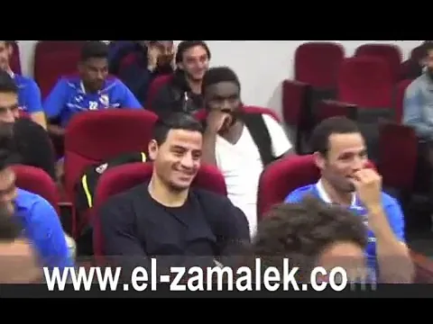 شاهد مسخرة الاجتماع الكامل لمرتضى منصور مع اللاعبين والجهاز الفني بعد الانسحاب وهنجيبلكم شيخ يقرا عليكم قران