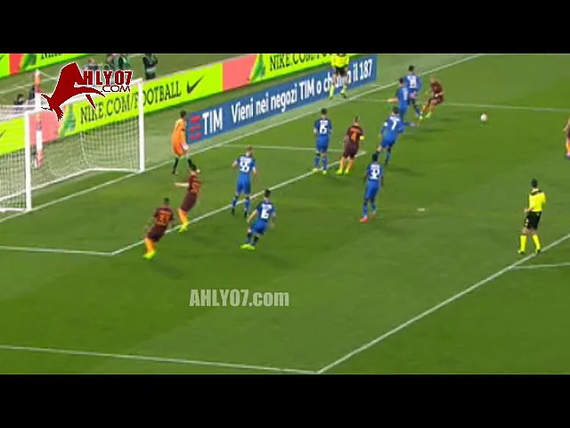 شاهد محمد صلاح يصنع الهدف الأول لروما امام ساسولو في الدوري الايطالي