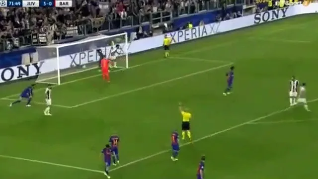 الهدف الثالث ليوفنتوس في برشلونة مقابل 0 في دوري ابطال اوروبا