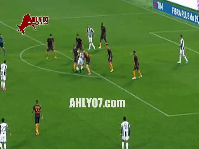 شاهد محمد صلاح يتلاعب بفريق ودفاع يوفنتوس في لقطة عالمية ماراثونية