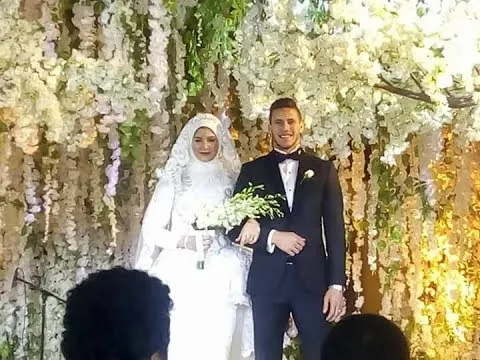شاهد أول فيديو لفرح رمضان صبحي وشقيقة اكرامي وأبرز لقطات الفرح بوجود عمرو دياب ورقص لاعبو الأهلي
