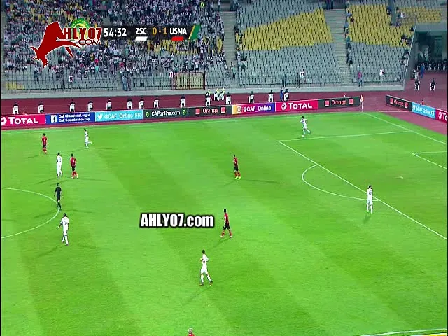 شاهد حصريا بصوت واضح الهتافات المعادية من جمهور الزمالك ضد لاعبو الفريق اثناء مباراة اتحاد العاصمة وغضب شديد