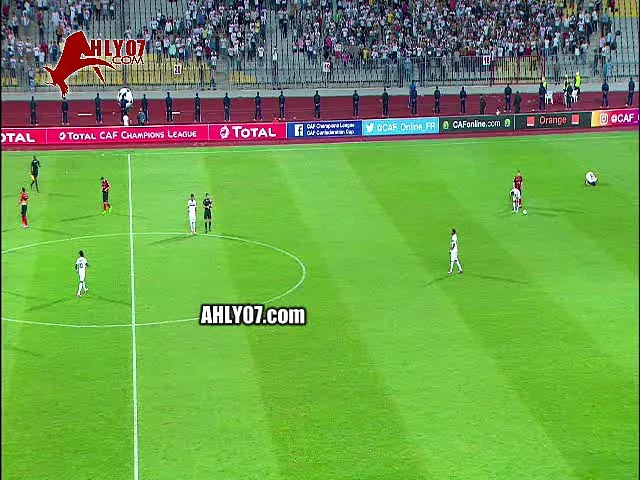 شاهد خناقة لاعبو الزمالك مع الحكم عقب مباراة الزمالك واتحاد العاصمة وماذا فعل ايناسيو بعد الانتهاء