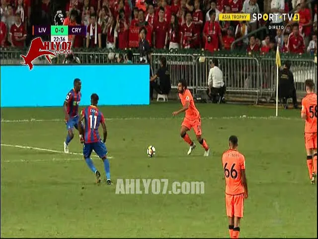 شاهد لقطة رائعة تجمع محمد صلاح مع كلوب اثناء مباراة ليفربول وكريستال بالاس