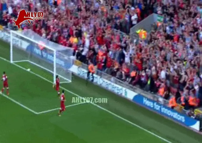 شاهد محمد صلاح يحرز هدف عالمي من قبل منتصف الملعب بماراثون خيالي ضد أرسنال ويحرز الهدف الثالث لليفربول