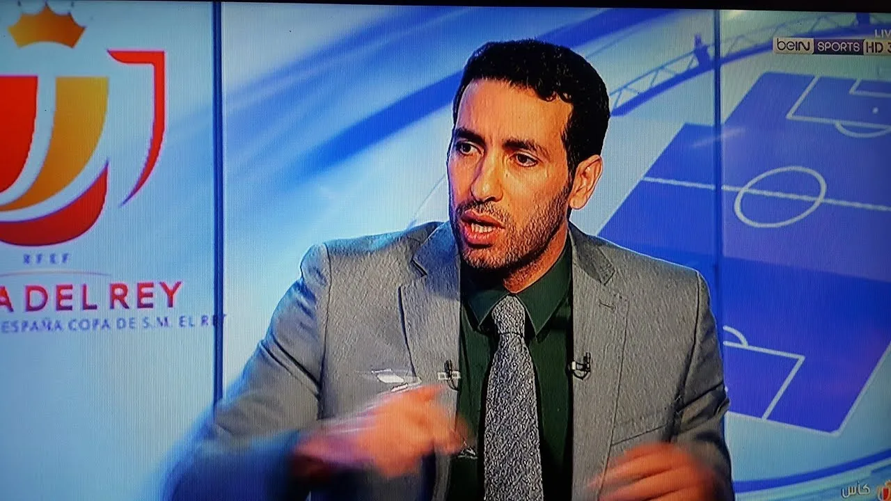 تعليق مسخرة السنين لمحمد أبو تريكة على خطأ أحمد حجازي وأسيست رمضان صبحي في مباراتهم ضد بعضهم