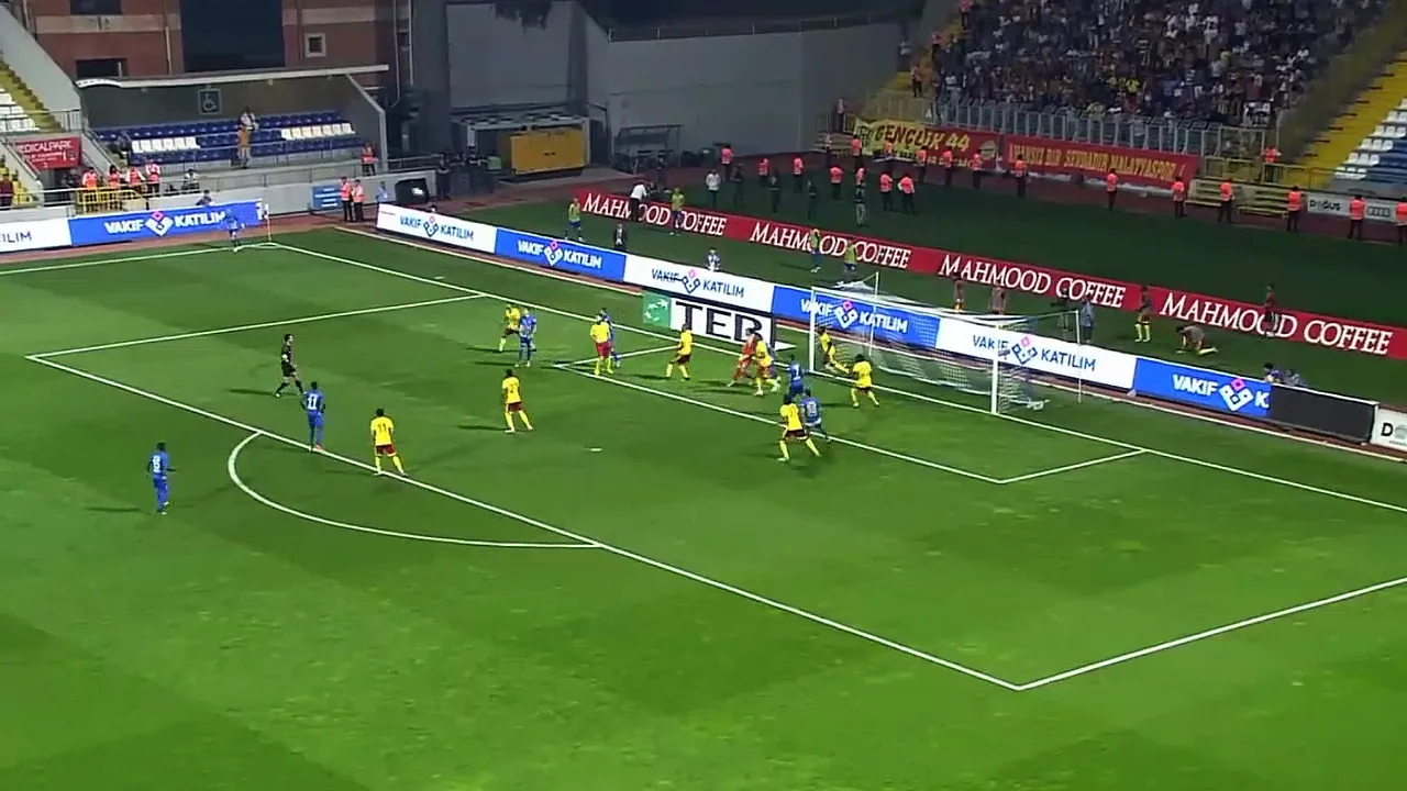 شاهد محمود تريزجيه يتألق ويحرز هدف رائع لفريقه قاسم باشا في مالاطيا سبورت التركي ويتقدم 2-1