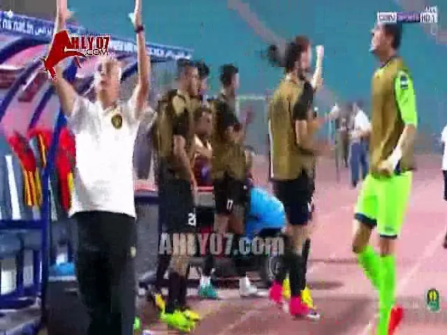 شاهد مسخرة وائل جمعة يكيد ويستفز محللي بي ان سبورت التونسيين عقب انتهاء مباراة الأهلي والترجي